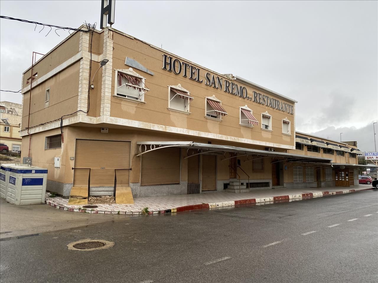 Edificio en Murcia, Spain 1715 m² No. 156109