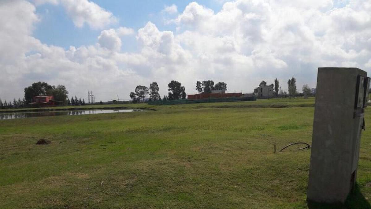 Land in Ezeiza, Argentina No. 36353