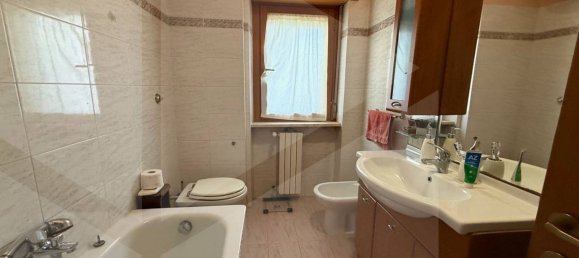 4 rooms Apartment in Avezzano, Italy No. 21938 25