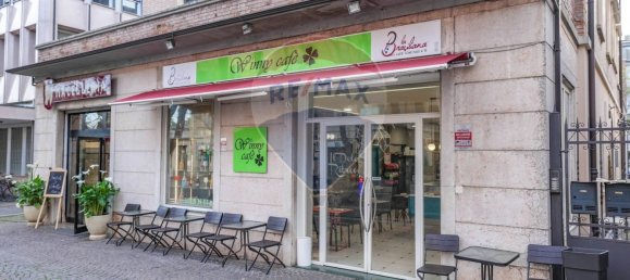 2 rooms Commercial property in Vignola, Italy No. 346095 3