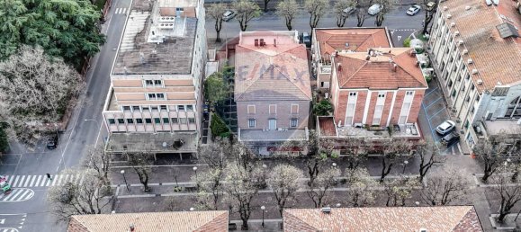 2 rooms Commercial property in Vignola, Italy No. 346095 7