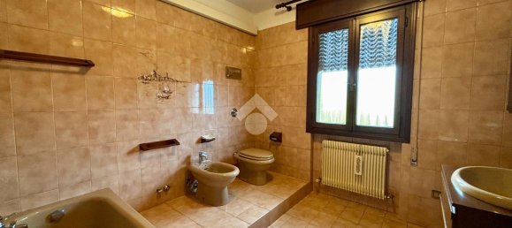 5 rooms House in Riese Pio X, Italy No. 14715 62
