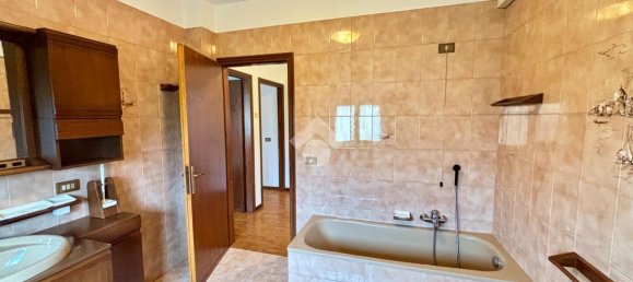 5 rooms House in Riese Pio X, Italy No. 14715 65