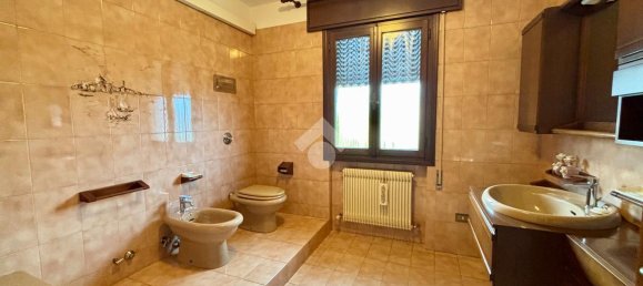 5 rooms House in Riese Pio X, Italy No. 14715 58