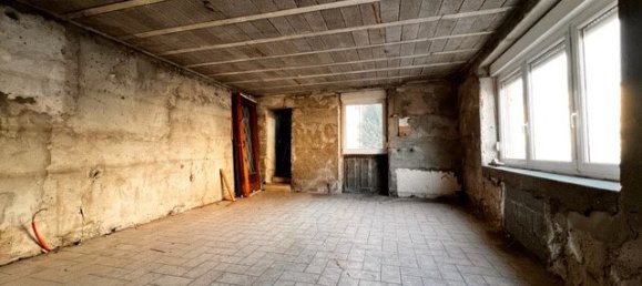 4 bedrooms House in Valhey, France No. 97479 8