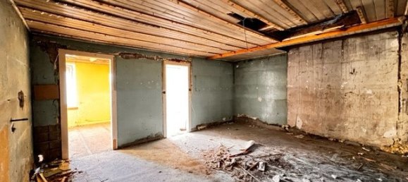 4 bedrooms House in Valhey, France No. 97479 13