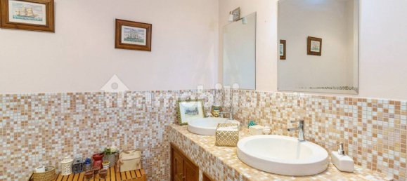 Apartamento de 3 dormitorios en Catania, Italy No. 288819 18