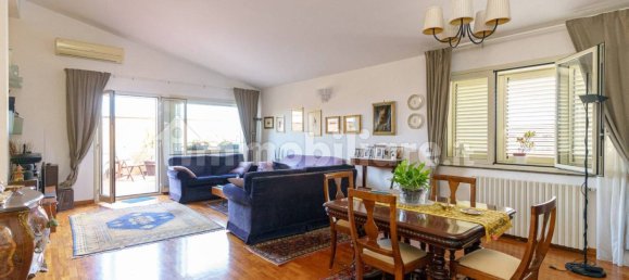 Apartamento de 3 dormitorios en Catania, Italy No. 288819 4