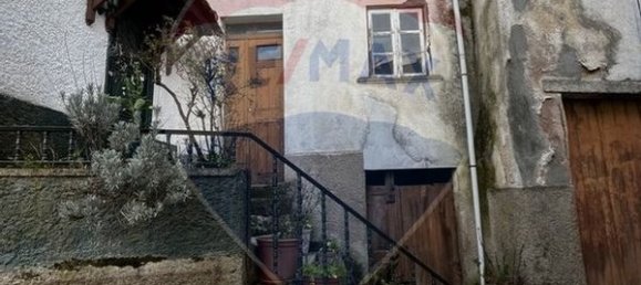 2 bedrooms House in Nespereira, Portugal No. 28440 4