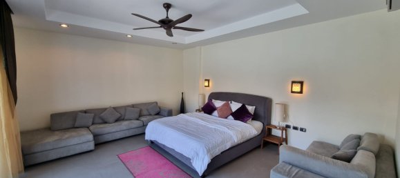 3 bedrooms Cafe / restaurant in Bang Lamung, Thailand No. 5150 20