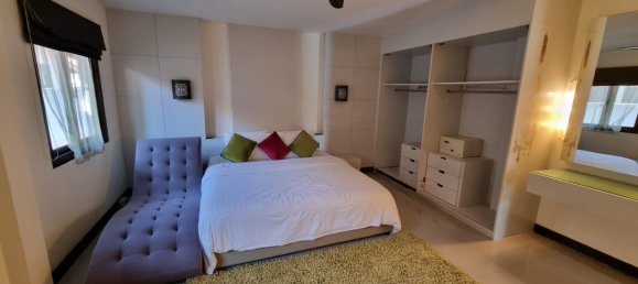 3 bedrooms Cafe / restaurant in Bang Lamung, Thailand No. 5150 22