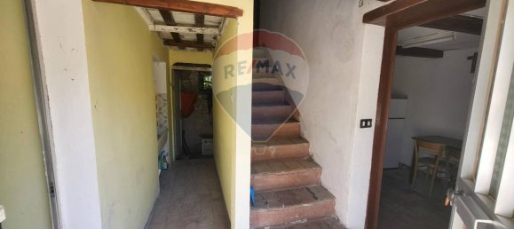 Casa de 9 habitaciónes en Mergo, Italy No. 2978 5