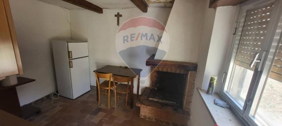 Casa de 9 habitaciónes en Mergo, Italy No. 2978 8