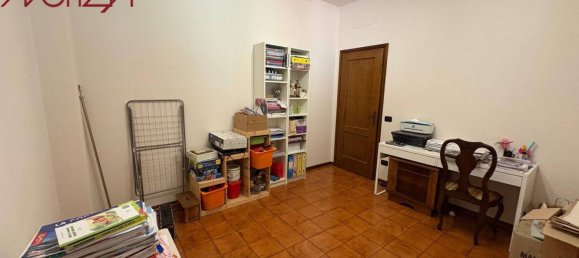 7 rooms House in Capannori, Italy No. 261586 22