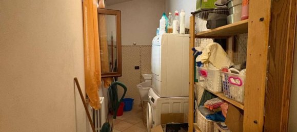 7 rooms House in Capannori, Italy No. 261586 10