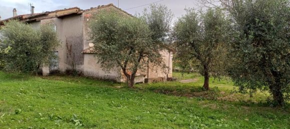 6 rooms House in Santa Maria a Monte, Italy No. 82832 6