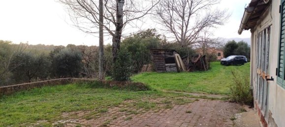 6 rooms House in Santa Maria a Monte, Italy No. 82832 4