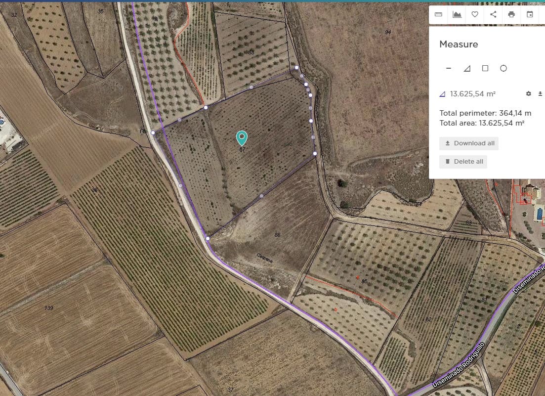 2m² Land in Pinoso, Spain No. 206550