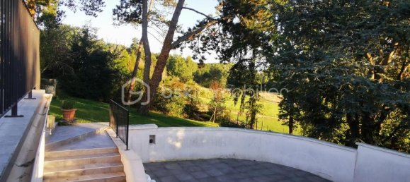 4 bedrooms House in Auxerre, France No. 316641 3