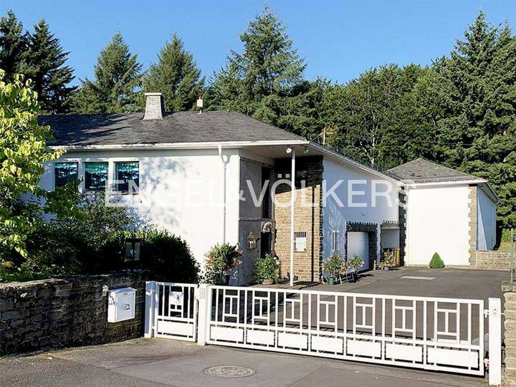 Bungalow de 11 divisões em Westerwaldkreis, Germany N.º 44206