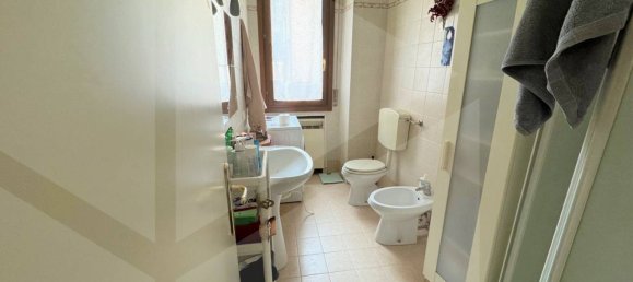 1 bedroom Apartment in Bologna, Italy No. 26254 9