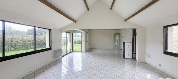 3 bedrooms House in Montereau, France No. 236745 2