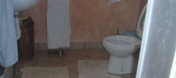 8 rooms House in Gazzada Schianno, Italy No. 14531 3