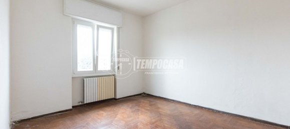 3 rooms Apartment in Lurago d'Erba, Italy No. 313804 18