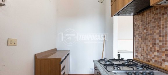 3 rooms Apartment in Lurago d'Erba, Italy No. 313804 5