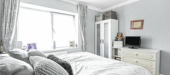 3 bedrooms Apartment in Surrey, United Kingdom No. 8577 23