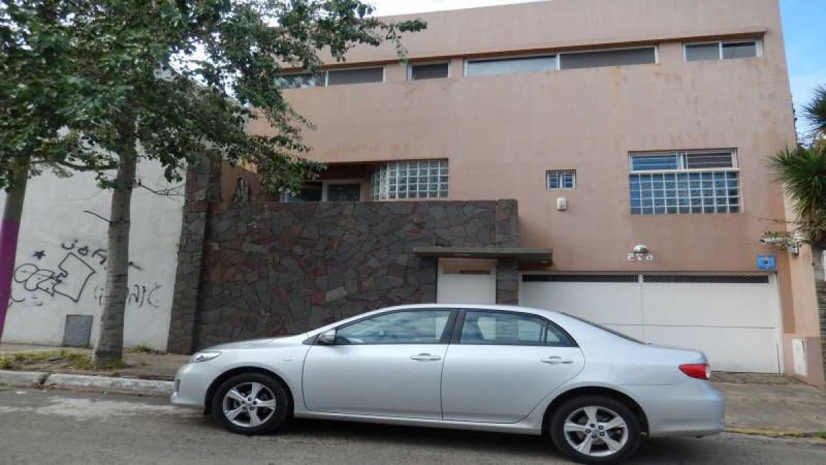 3 chambres Maison à Quilmes, Argentina No. 52841