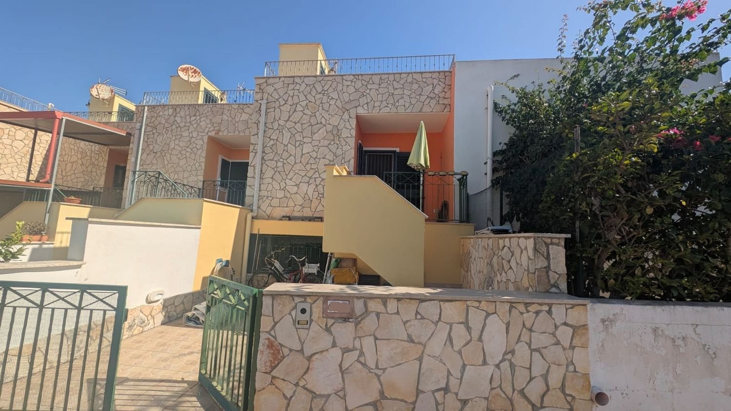 3 bedrooms House in Taviano, Italy No. 387666