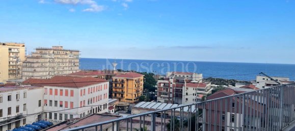 Apartamento de 4 habitaciónes en Catania, Italy No. 49693 14