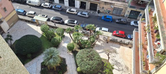 Apartamento de 4 habitaciónes en Catania, Italy No. 49693 16