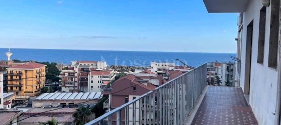 Apartamento de 4 habitaciónes en Catania, Italy No. 49693 21