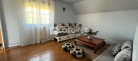 Casa de 4 dormitorios en Allonne, France No. 79850 5