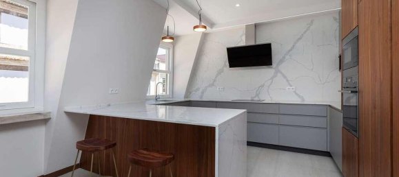 4 bedrooms Apartment in Lisbon, Portugal No. 134930 7