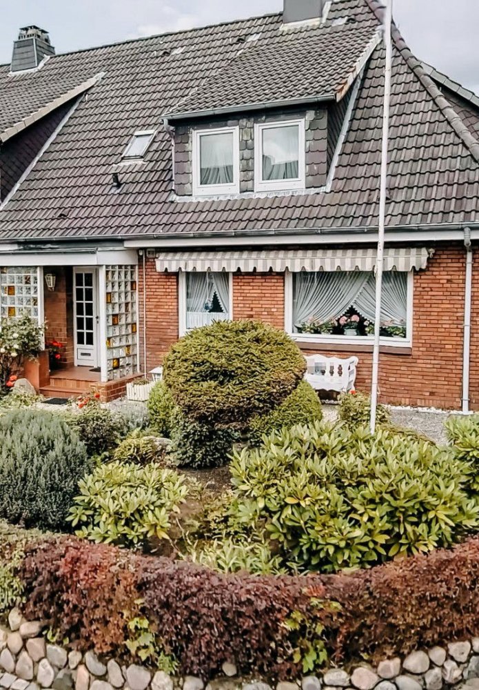 4 rooms Townhouse in Nienburg, Germany No. 252713