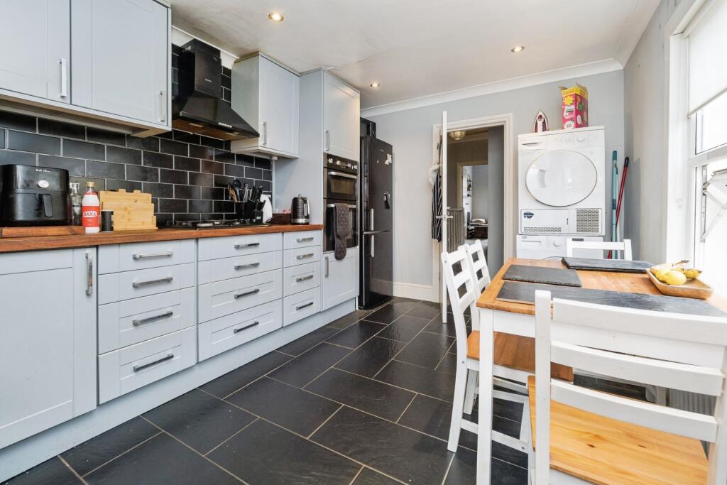 2 bedrooms Apartment in Forest Gate, United Kingdom No. 11453