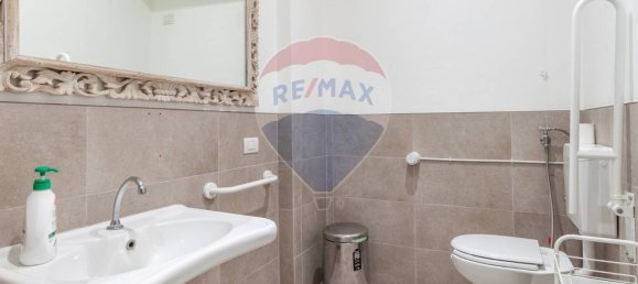 140m² Commercial property in Poviglio, Italy No. 380128 13