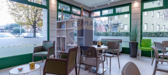 140m² Commercial property in Poviglio, Italy No. 380128 4