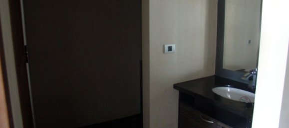 2 bedrooms Condo in Pattaya, Thailand No. 1294 3