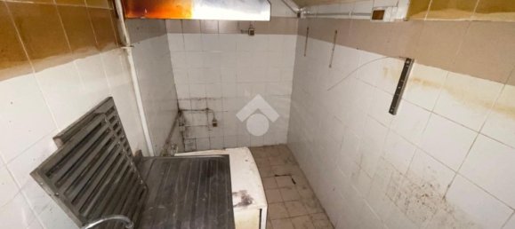 Коммерческая недвижимость 95м² в Рим, Италия № 13516 8