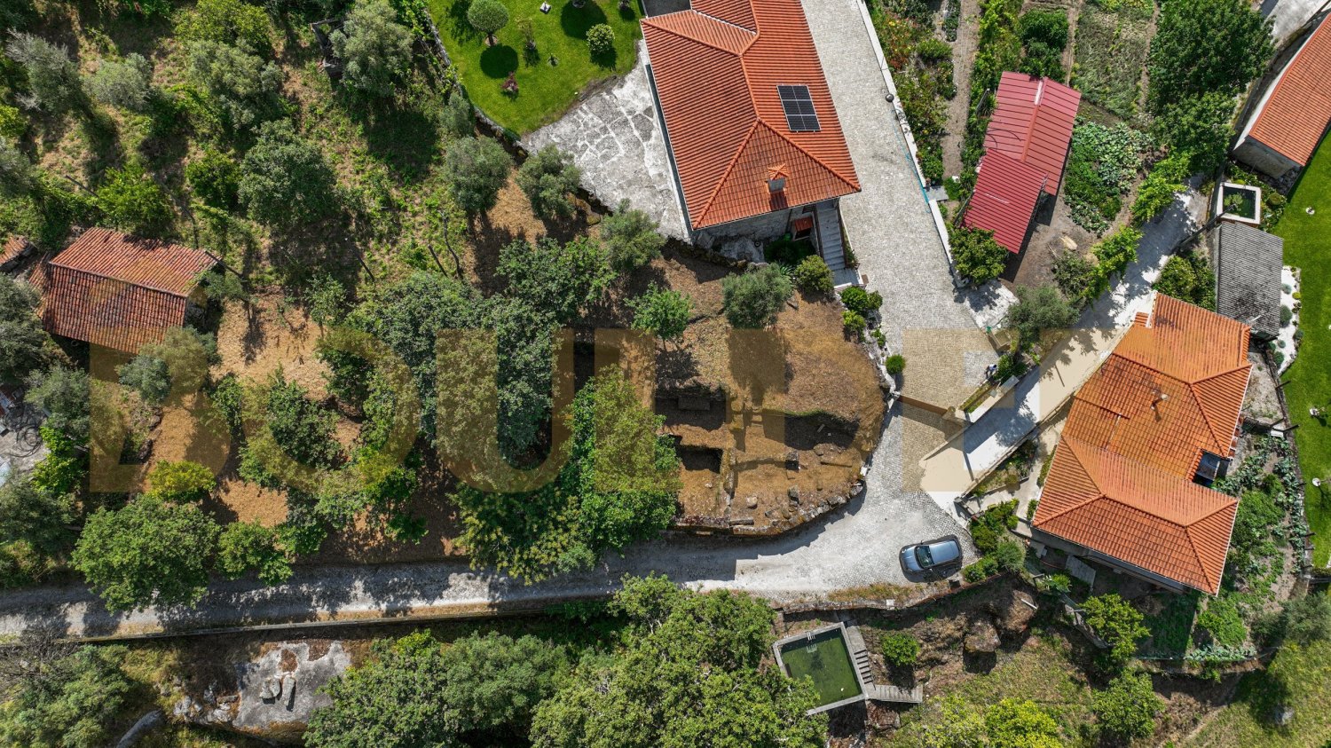  قطعة أرض في Povoa de Lanhoso, Portugal 35متر مربع رقم 202499