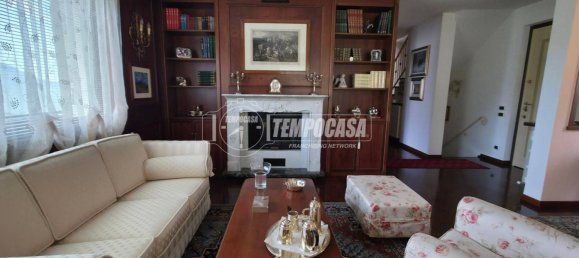 2 bedrooms Apartment in Aviatico, Italy No. 266320 3