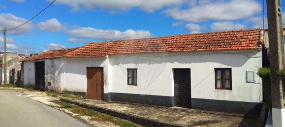 2 bedrooms House in Vinha da Rainha, Portugal No. 178020 2