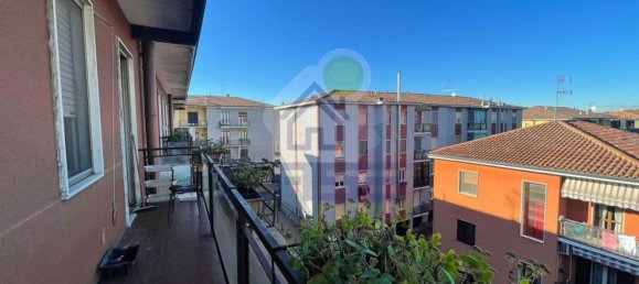 Apartamento de 4 habitaciónes en Lodi Vecchio, Italy No. 231928 4