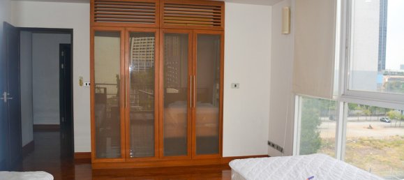 3 bedrooms Condo in Bangkok, Thailand No. 6848 14