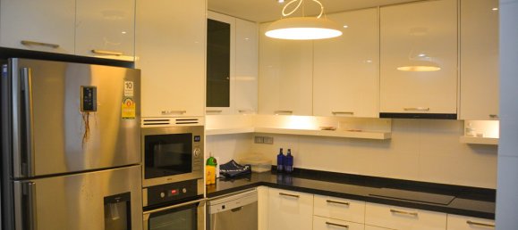 3 bedrooms Condo in Bangkok, Thailand No. 6848 10