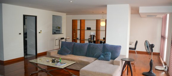 3 bedrooms Condo in Bangkok, Thailand No. 6848 6